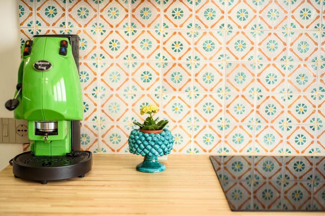 Central Station Apartments - Fanale Rentals パレルモ エクステリア 写真