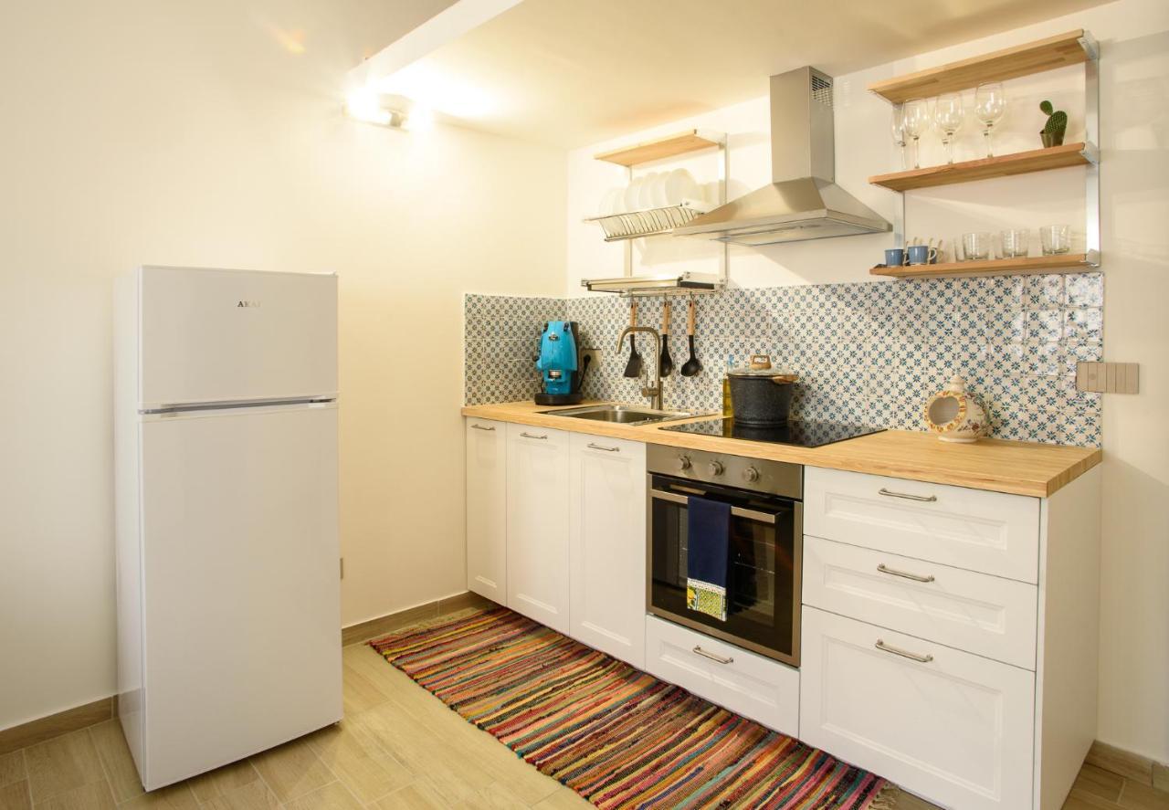 Central Station Apartments - Fanale Rentals パレルモ エクステリア 写真