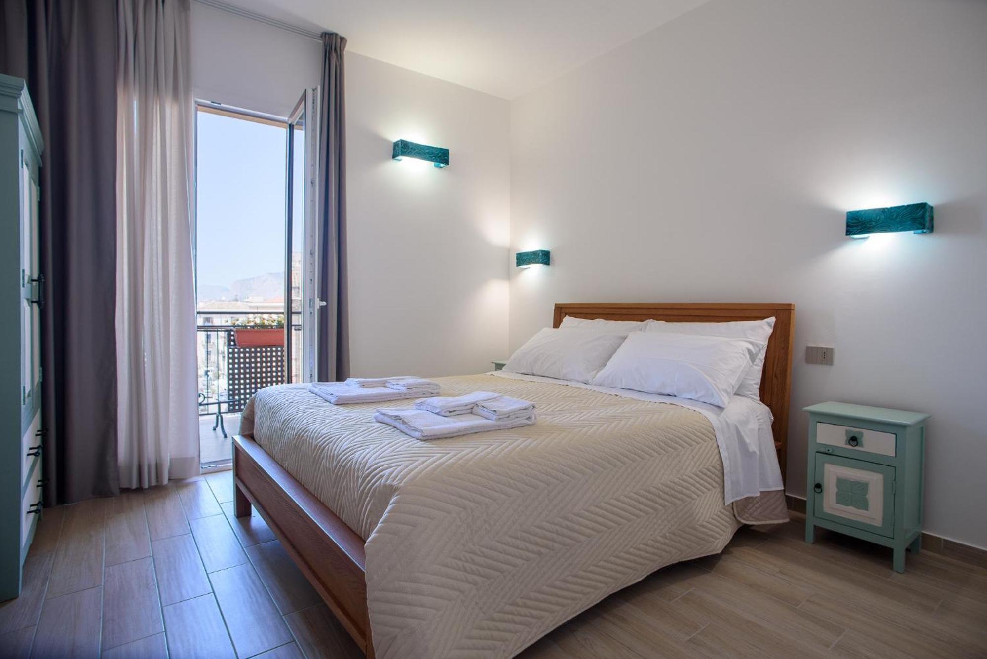 Central Station Apartments - Fanale Rentals パレルモ 部屋 写真