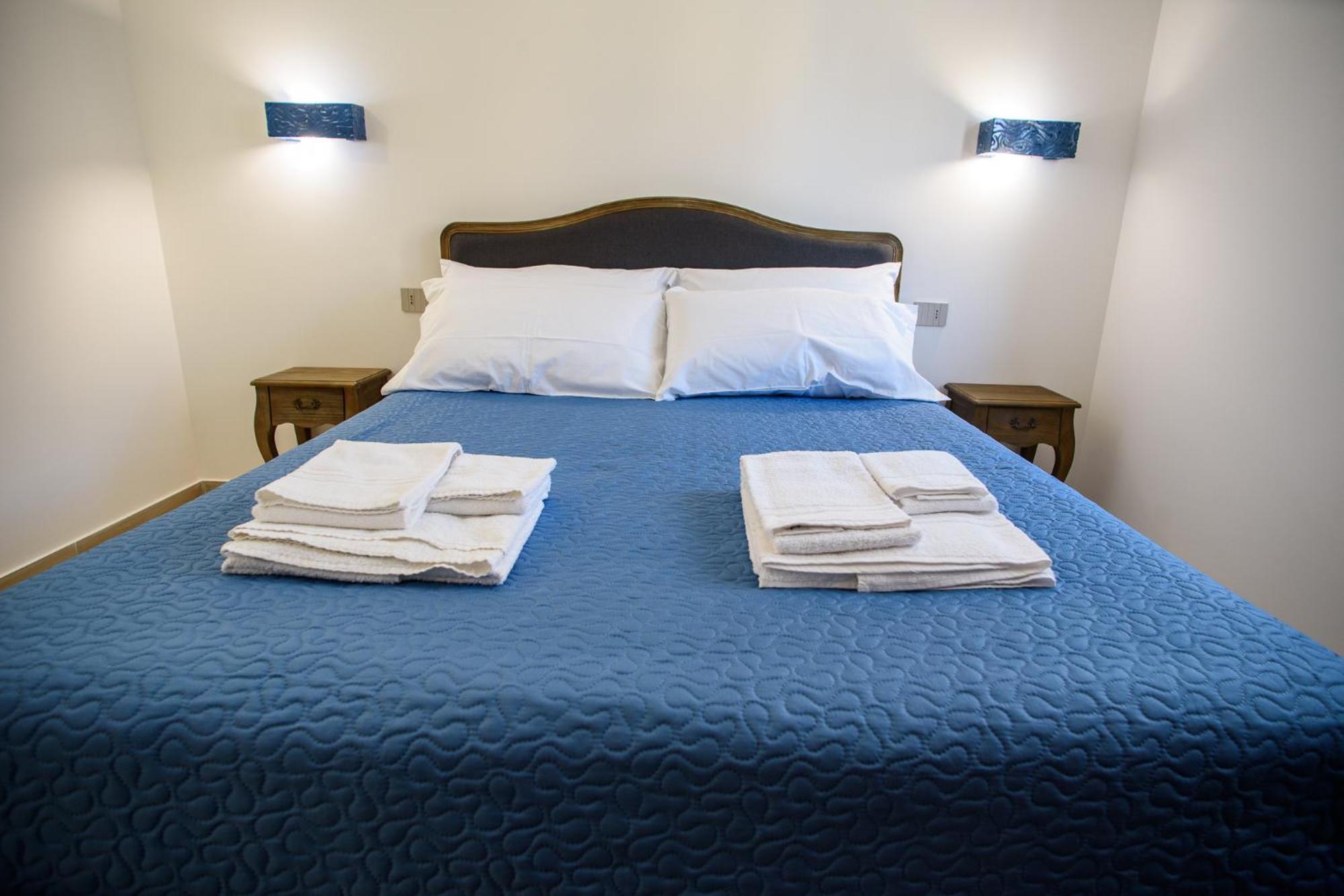 Central Station Apartments - Fanale Rentals パレルモ 部屋 写真